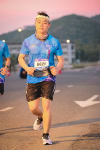 BIB: 6621
                            <button type="button" onclick="openModal(3392615)" class="btn btn-primary btn-sm float-right btn-popup" data-toggle="modal" data-target=".modal-high-quality">
                        <i class="fas fa-shopping-cart"></i> Add to Cart
                    </button>
                                            <button type="button" onclick="isThisMe(3392615, true)" class="btn btn-success btn-sm float-right btn-popup btn-isme hidden" data-toggle="tooltip" data-placement="bottom" title="นี่คือรูปของคุณใช่ไหม คลิกที่นี่เพื่อเอาเข้าอัลบั้ม">
                        <i class="fas fa-plus"></i> Add to album
                    </button>
                    <button type="button" onclick="isThisMe(3392615, false)" class="btn btn-warning btn-sm float-right btn-popup btn-isnotme hidden">
                        <i class="fas fa-ban"></i> Remove from album
                    </button>